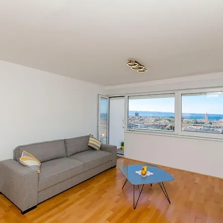 View Apartamento